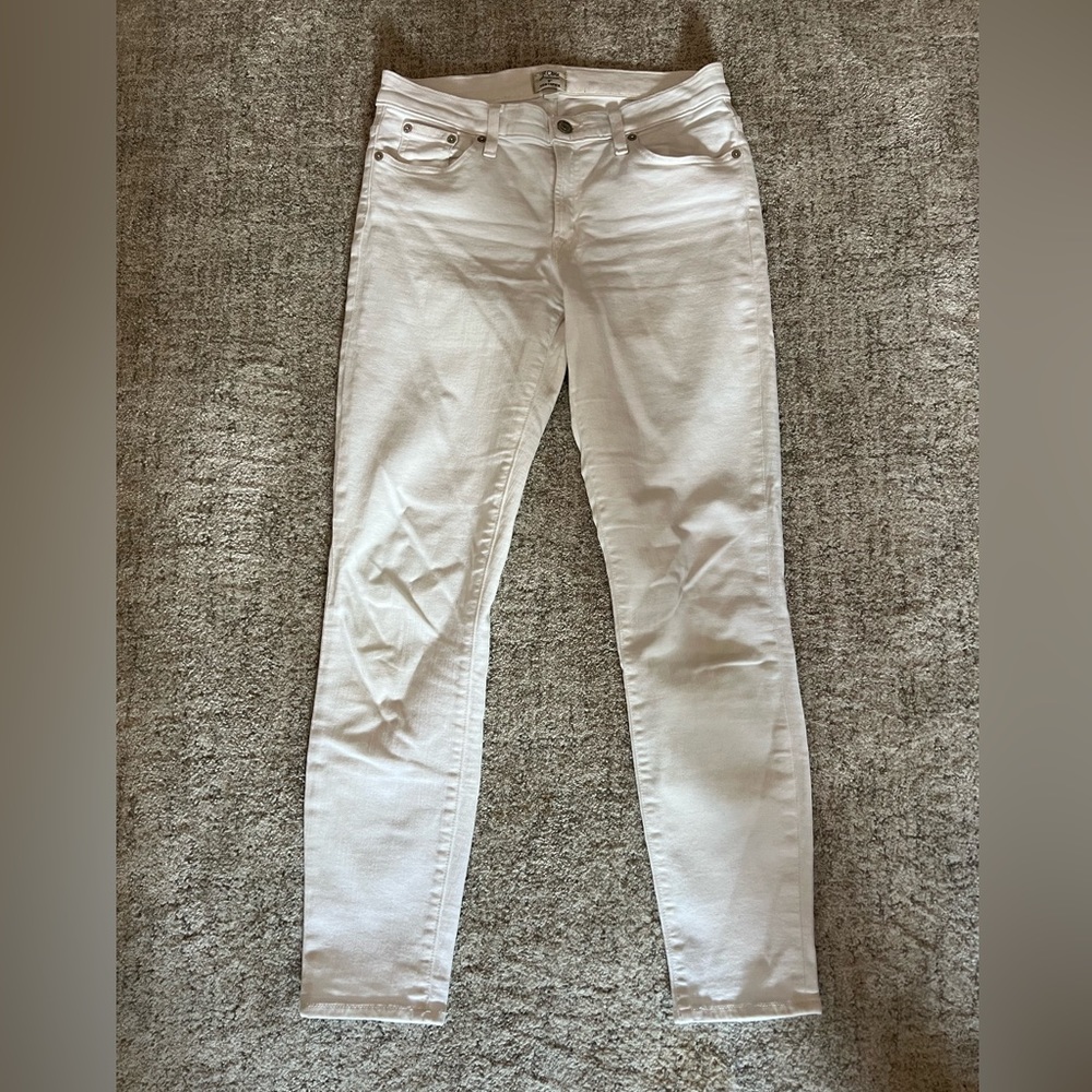 J Crew 8” toothpick jeans in white